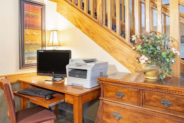 AmericInn by Wyndham Ankeny/Des Moines image 12