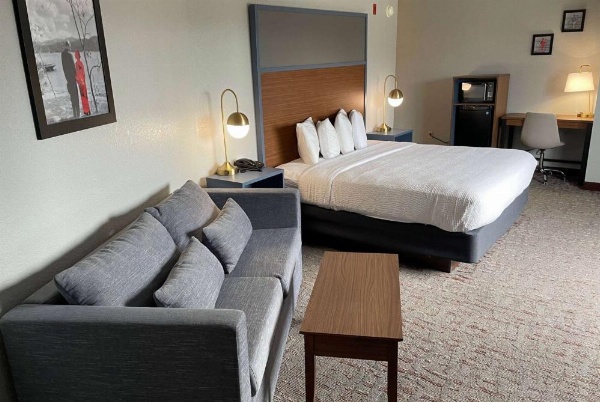 AmericInn by Wyndham Ankeny/Des Moines image 16