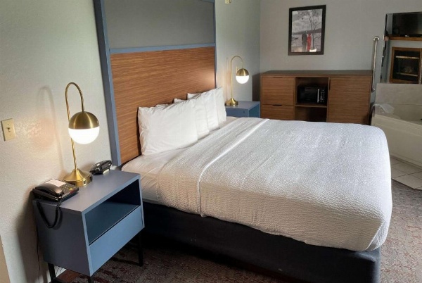 AmericInn by Wyndham Ankeny/Des Moines image 20